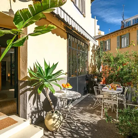 Vakantiehuis Maison - 300m - Parking Nice